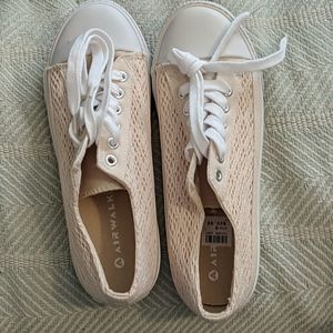 Airwalk Lacy Boho Shoes Size 8